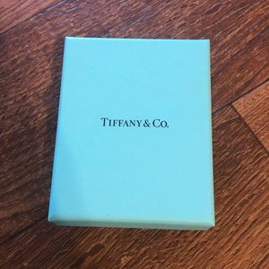Tiffany’s Necklace Box with Sponge